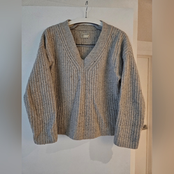 Grey Wool Sweater - Picture 1 of 5
